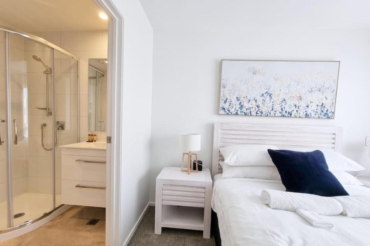 Huntington Townhouse With Patio And Parking Villa โอ๊คแลนด์ ภายนอก รูปภาพ